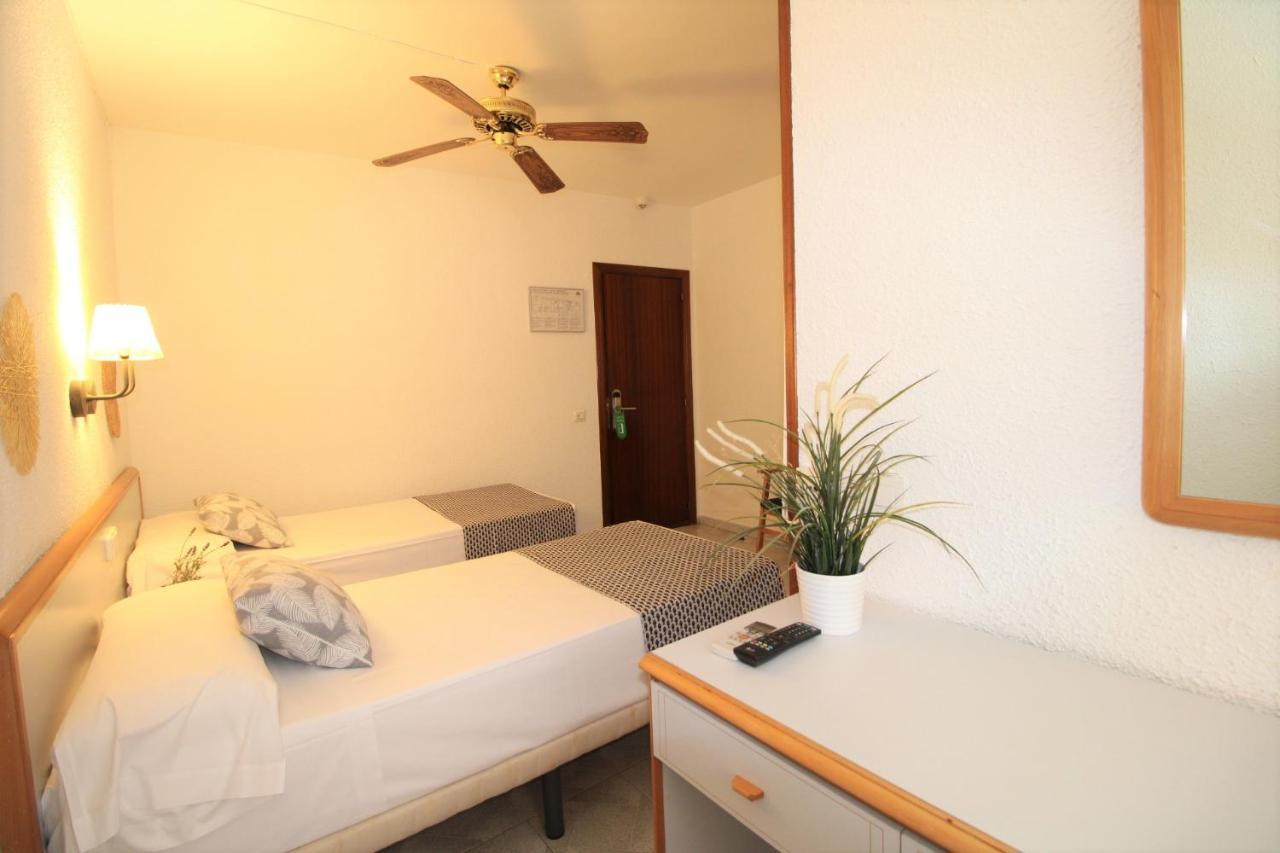 Canada Hotel 2*